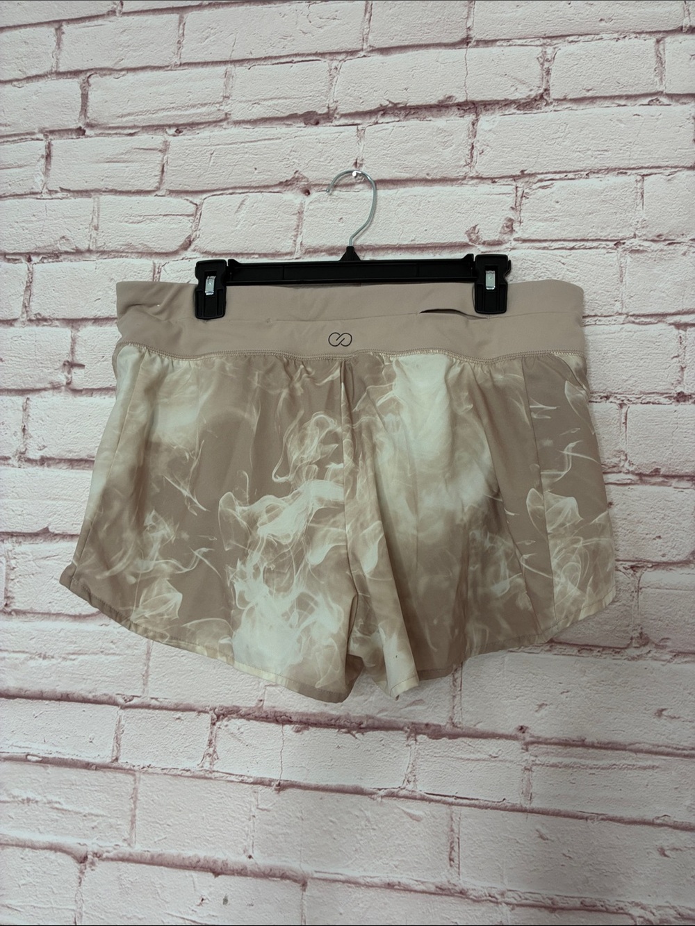 Calia Kick It Up Short in Sacred Smoke Sandstone Like New Large - Picture 5 of 9